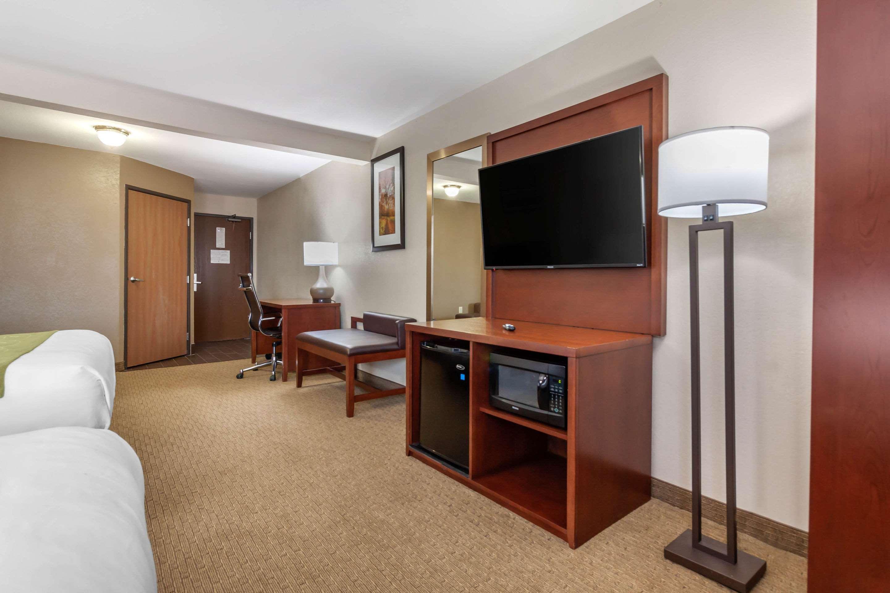 คอมฟอร์ท สวีทส์ Hotel เคาน์เซิลบลัฟส์ ภายนอก รูปภาพ