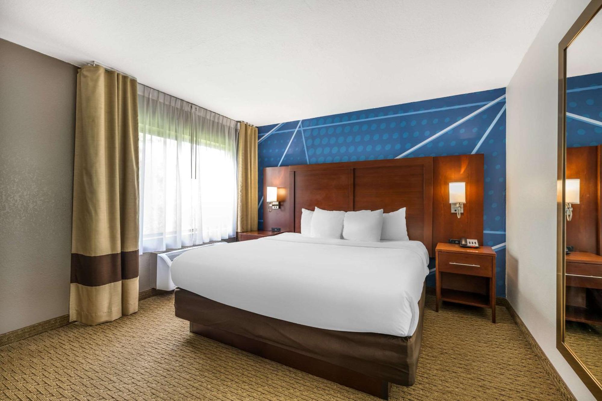 คอมฟอร์ท สวีทส์ Hotel เคาน์เซิลบลัฟส์ ภายนอก รูปภาพ