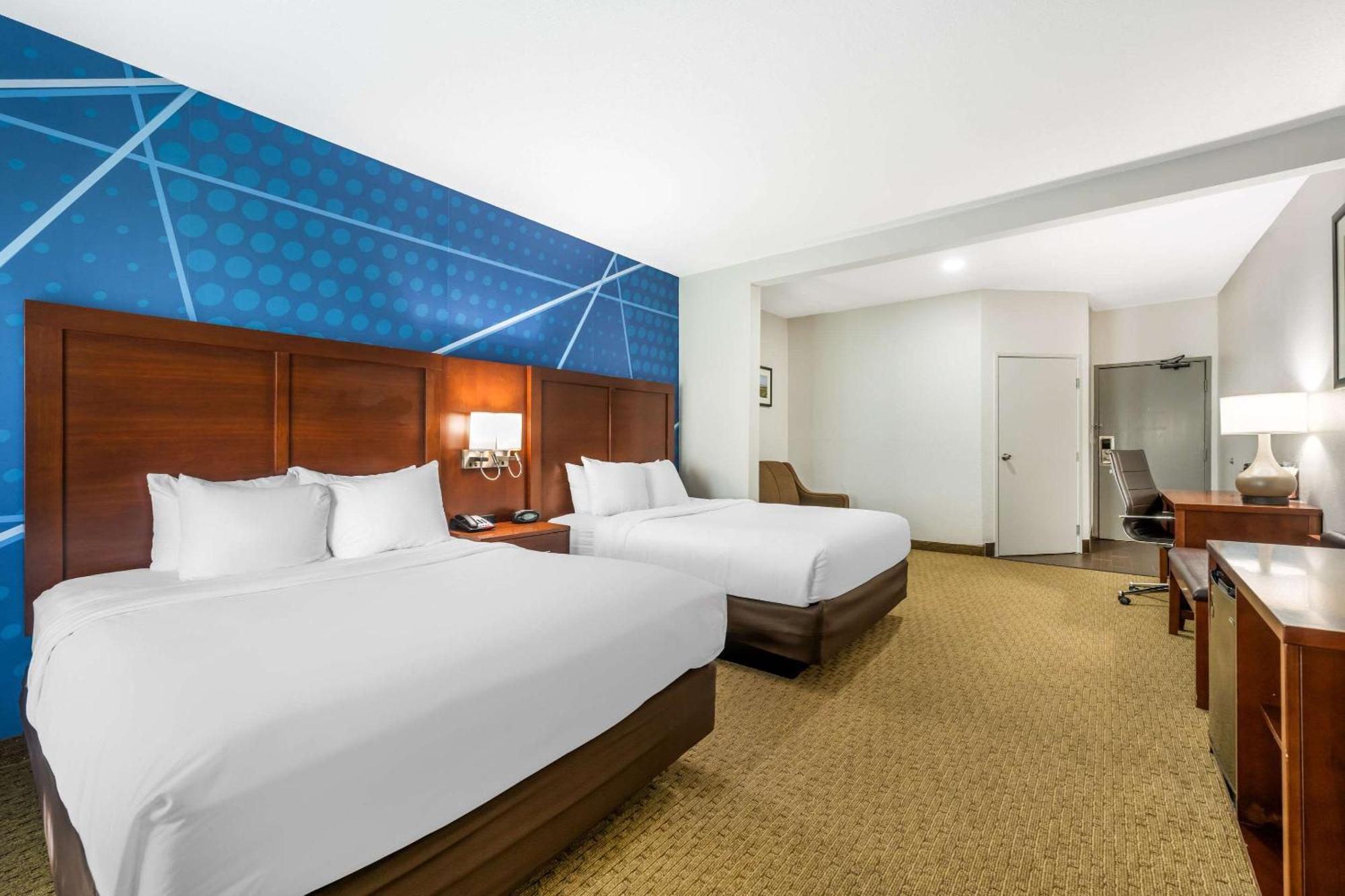 คอมฟอร์ท สวีทส์ Hotel เคาน์เซิลบลัฟส์ ภายนอก รูปภาพ