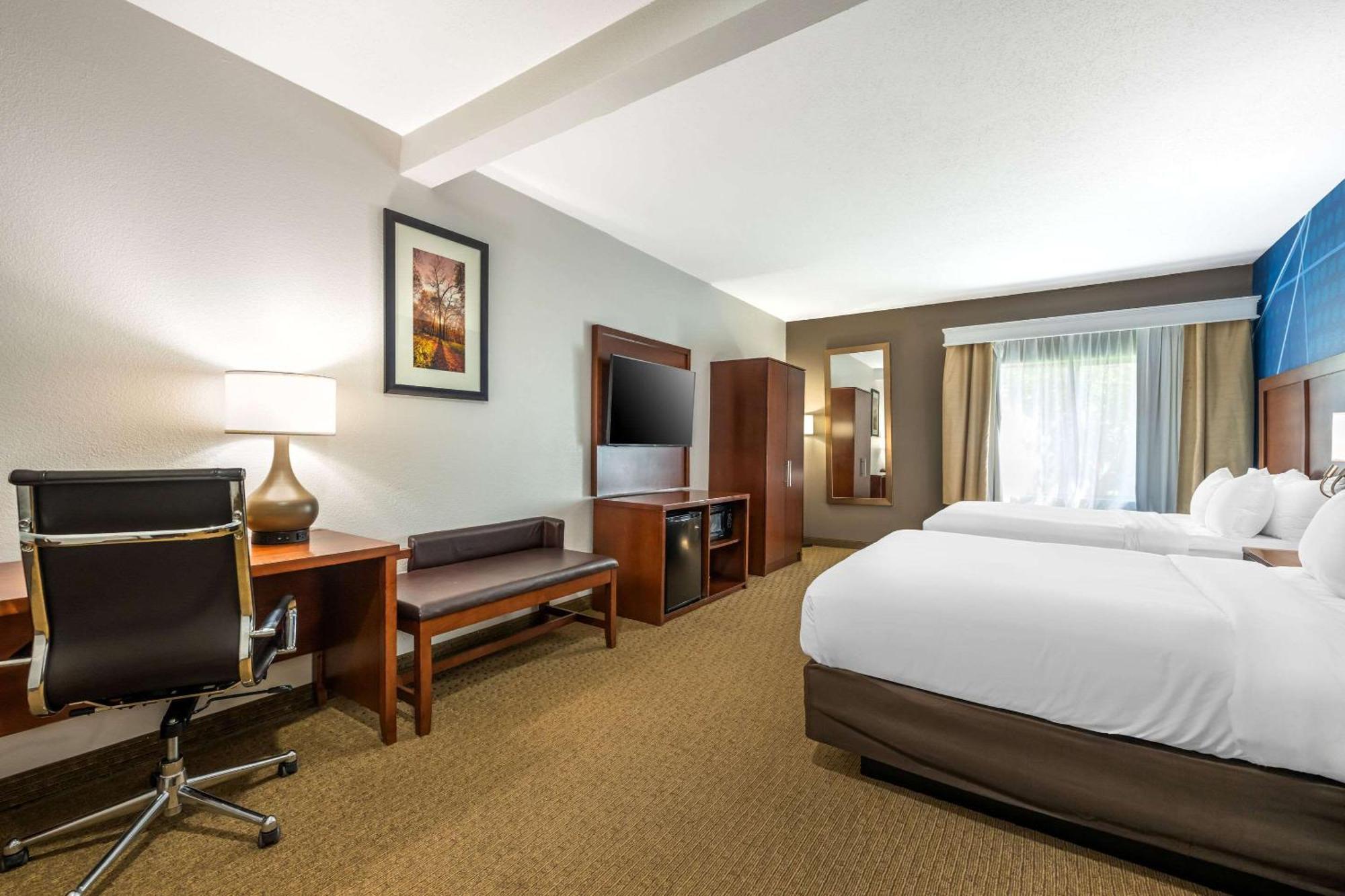 คอมฟอร์ท สวีทส์ Hotel เคาน์เซิลบลัฟส์ ภายนอก รูปภาพ