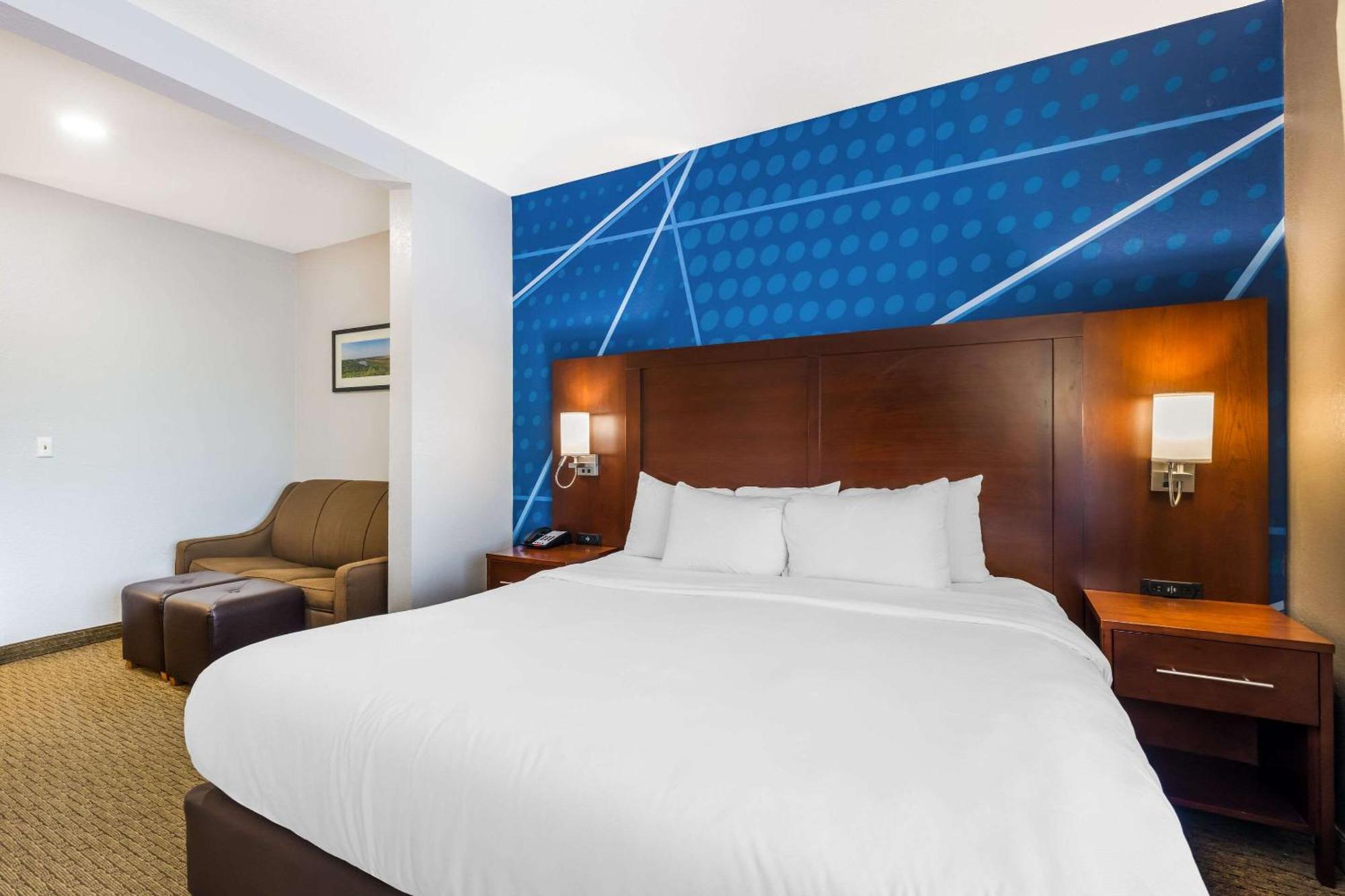 คอมฟอร์ท สวีทส์ Hotel เคาน์เซิลบลัฟส์ ภายนอก รูปภาพ